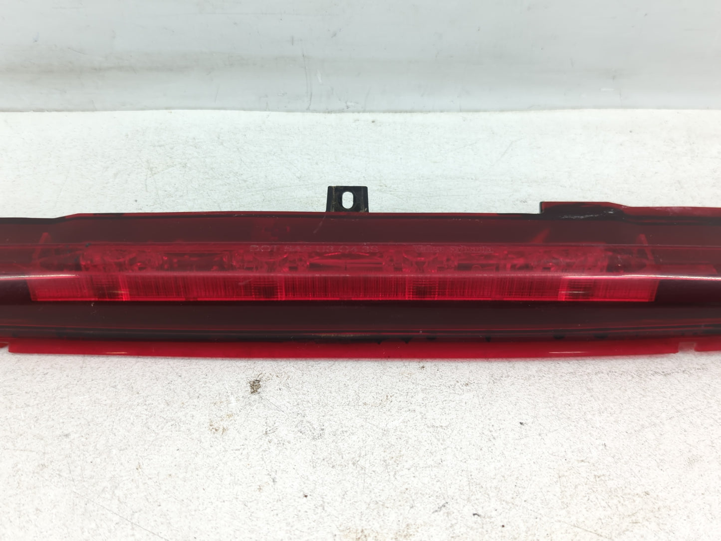 2005 Chevrolet Avalanche Third Brake Light Tail Light Fits OEM Used Auto Parts - Oemusedautoparts1.com