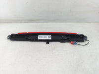 2005 Chevrolet Avalanche Third Brake Light Tail Light Fits OEM Used Auto Parts - Oemusedautoparts1.com