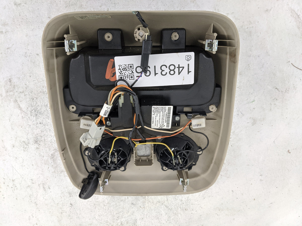 2003 Chevrolet Avalanche 1500 Overhead Roof Console Interior Dome Light - Oemusedautoparts1.com