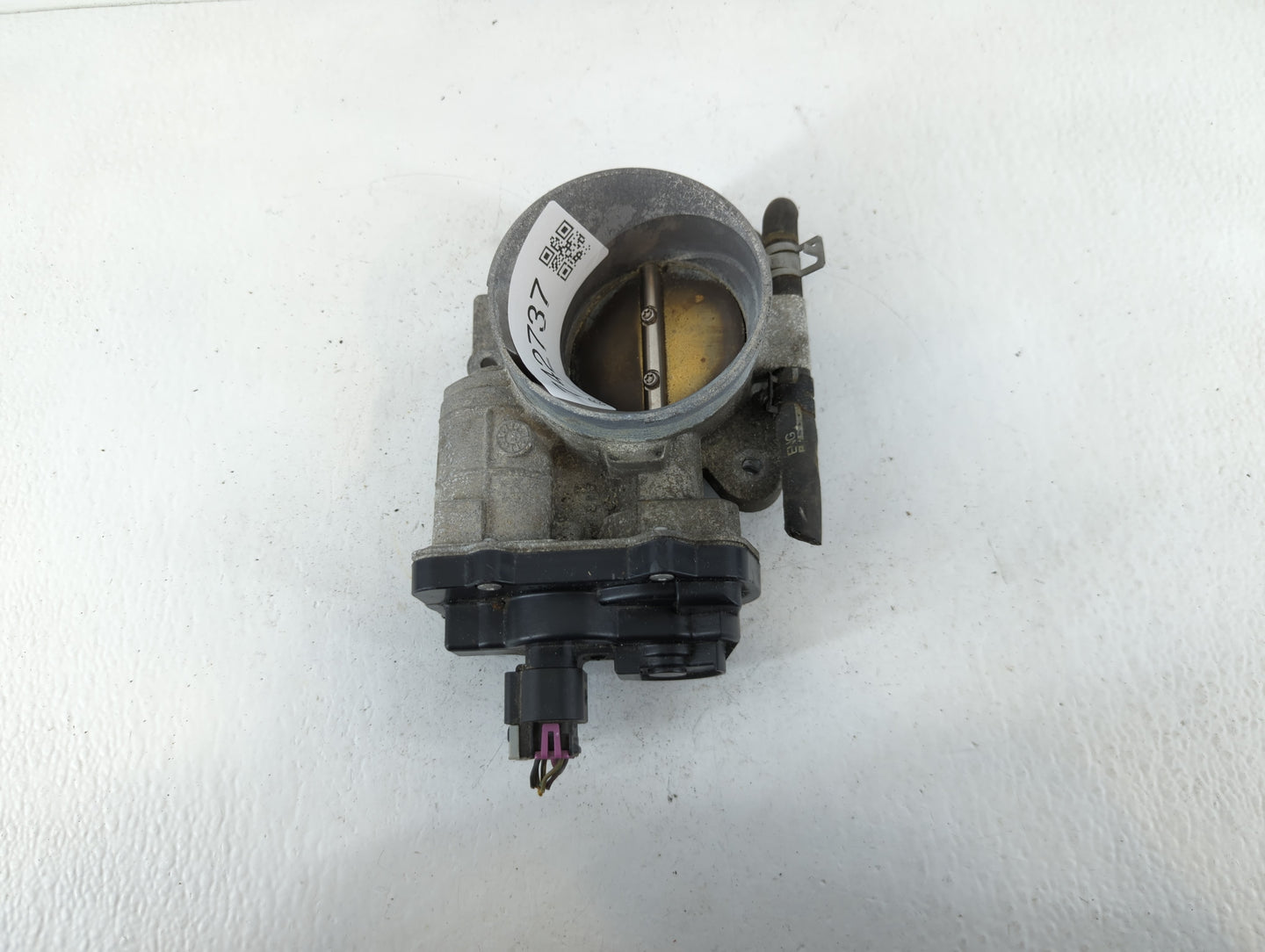 2003-2006 Chevrolet Avalanche 1500 Throttle Body Fits Fits 2003 2004 2005 2006 2007 OEM Used Auto Parts - Oemusedautoparts1.