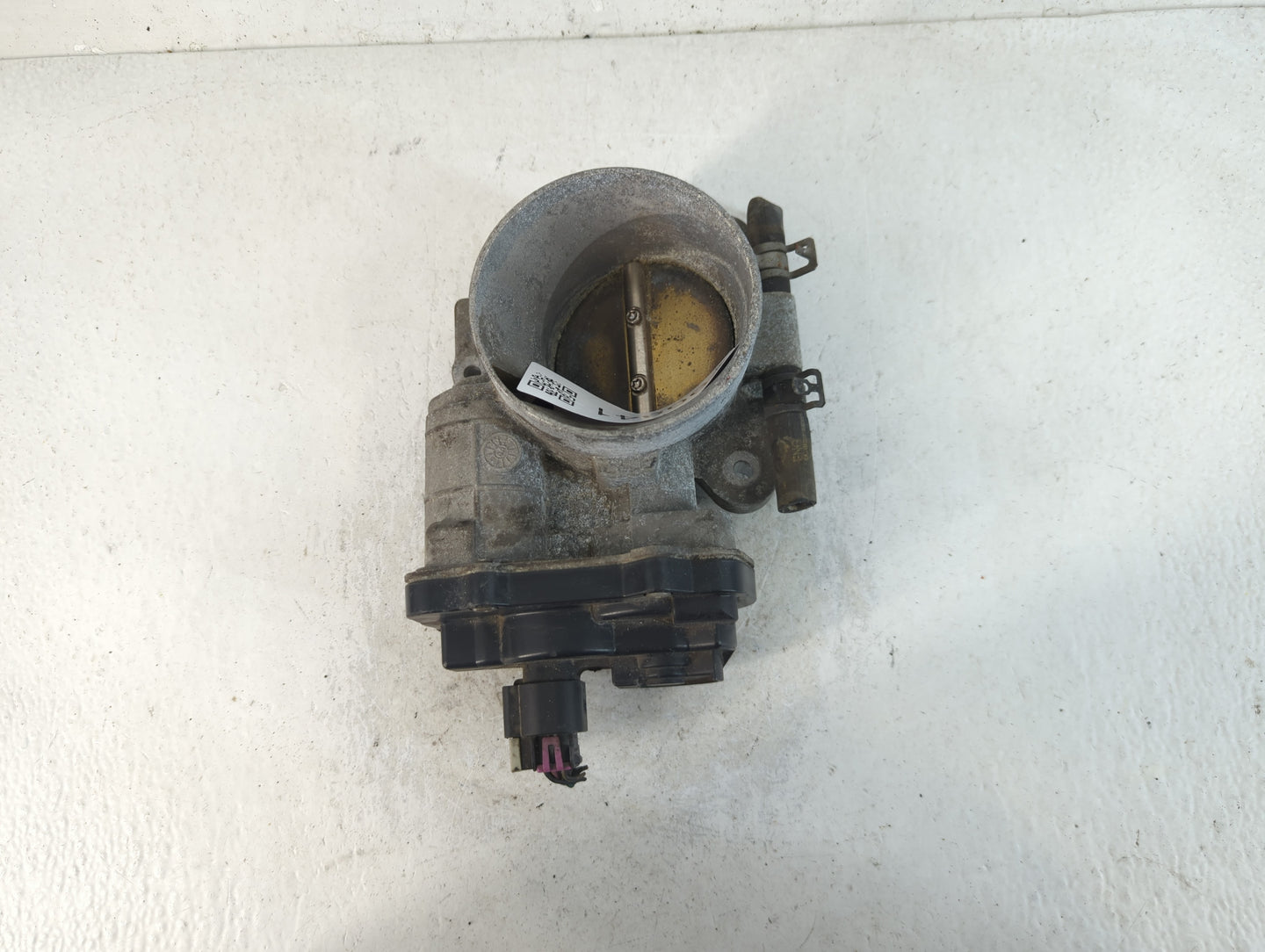 2003-2006 Chevrolet Avalanche 1500 Throttle Body P/N:1257080 Fits Fits 2003 2004 2005 2006 2007 OEM Used Auto Parts - Oemuse