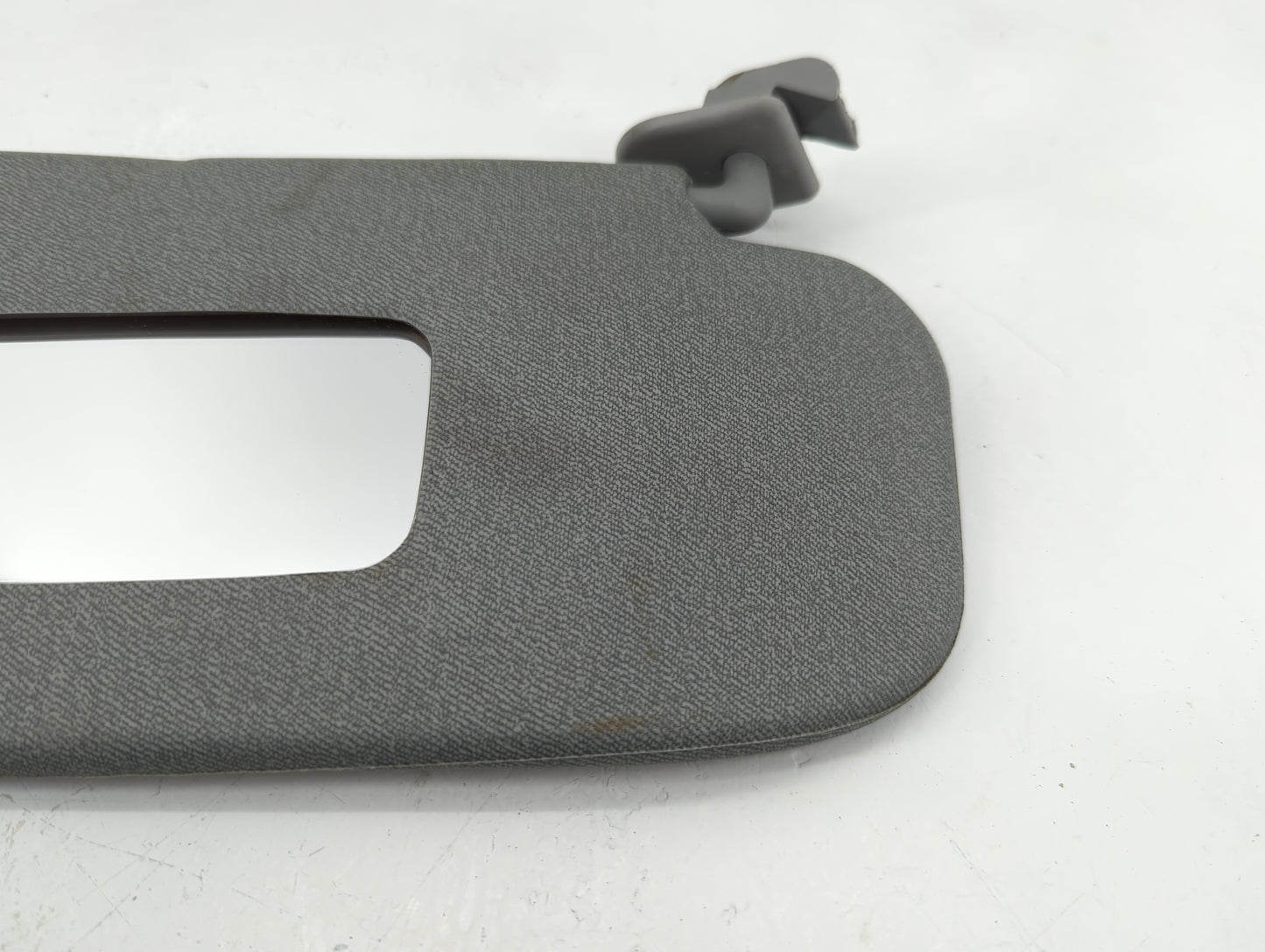 2004-2005 Chevrolet Aveo Sun Visor Shade Replacement Passenger Right Mirror Fits Fits 2004 2005 OEM Used Auto Parts - Oemuse