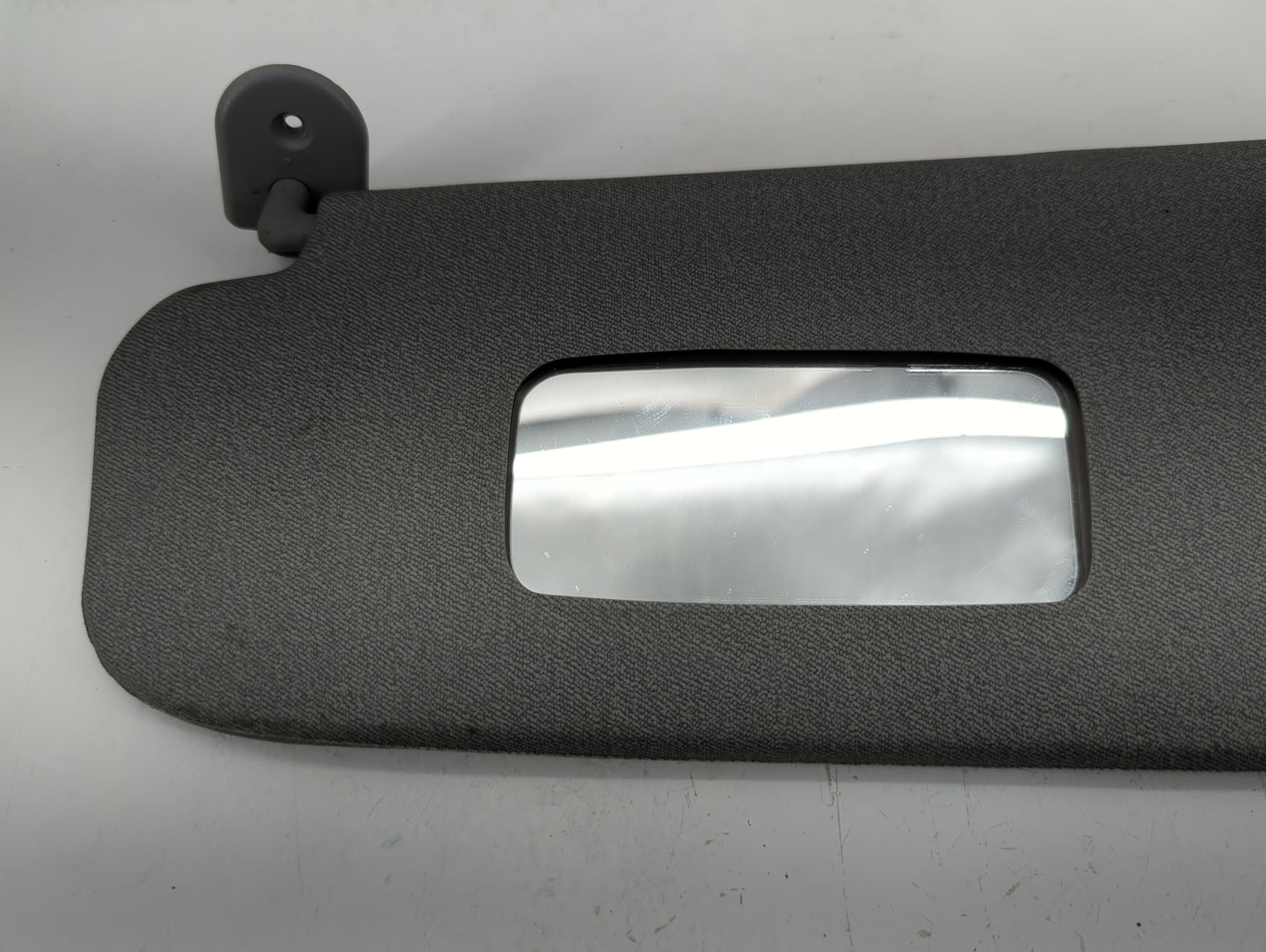 2004-2011 Chevrolet Aveo Sun Visor Shade Replacement Driver Left Mirror Fits Fits 2004 2005 2006 2007 2008 2009 2010 2011 OE