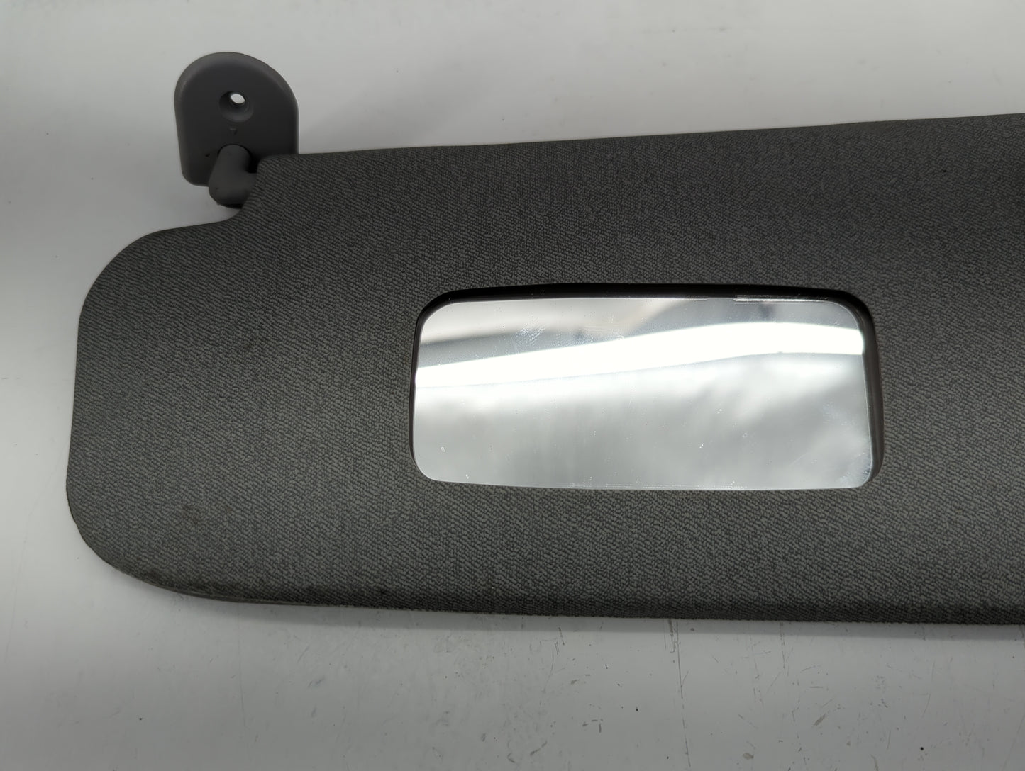2004-2011 Chevrolet Aveo Sun Visor Shade Replacement Driver Left Mirror Fits Fits 2004 2005 2006 2007 2008 2009 2010 2011 OE