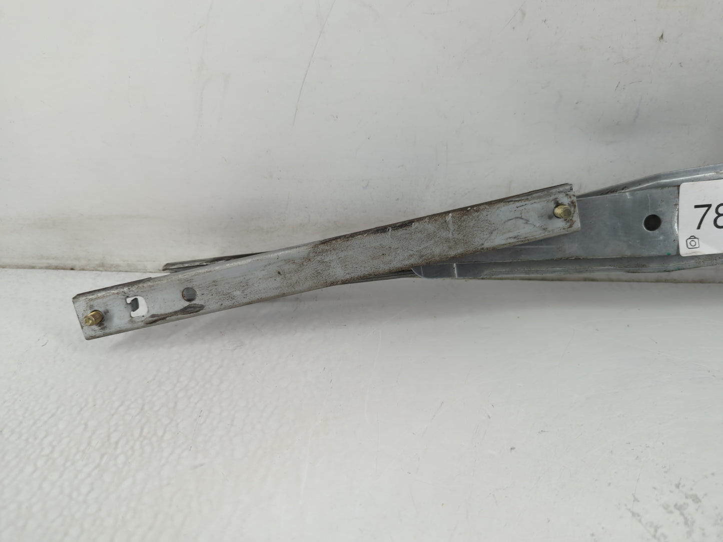 2004-2011 Chevrolet Aveo Window Regulator Passenger Front - Oemusedautoparts1.com