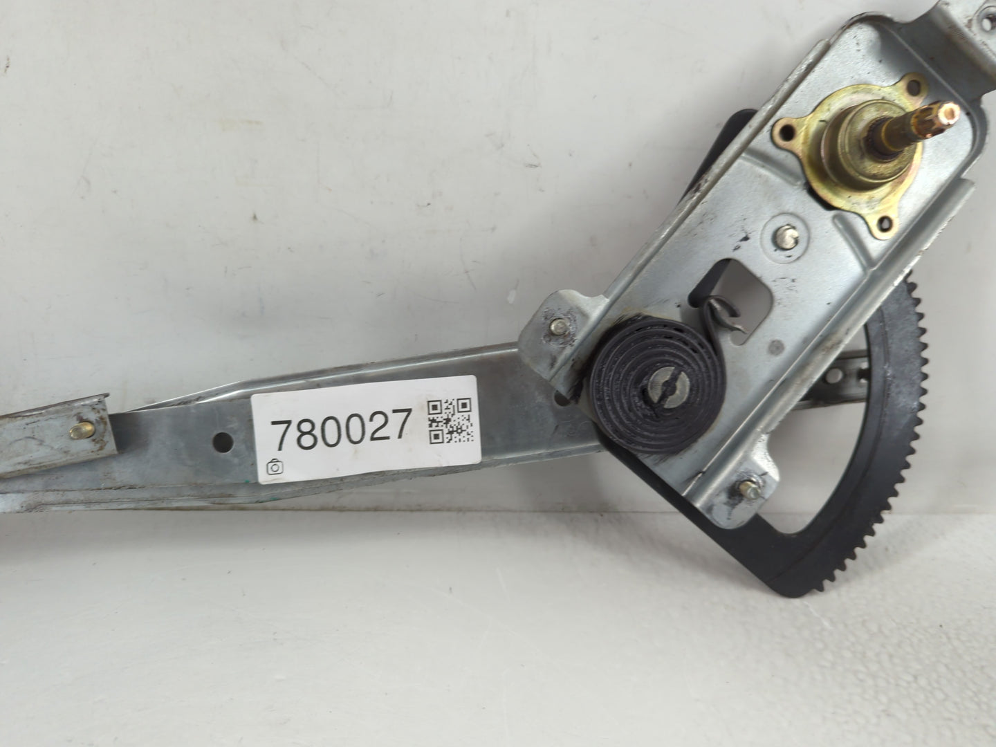 2004-2011 Chevrolet Aveo Window Regulator Passenger Front - Oemusedautoparts1.com