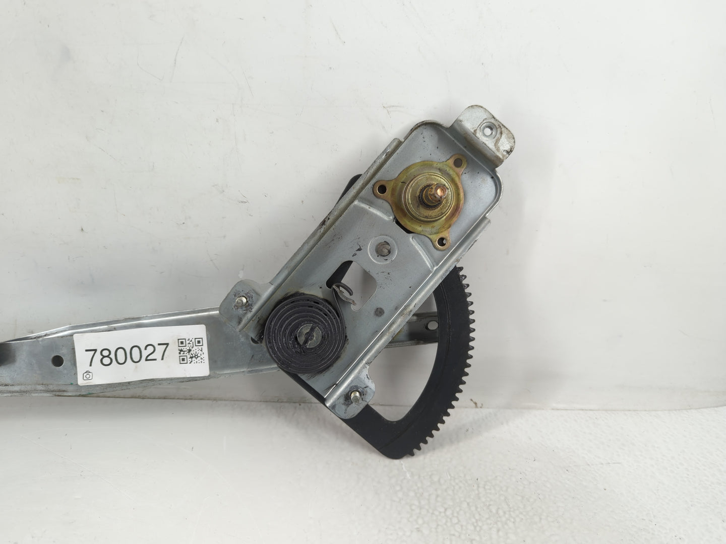 2004-2011 Chevrolet Aveo Window Regulator Passenger Front - Oemusedautoparts1.com