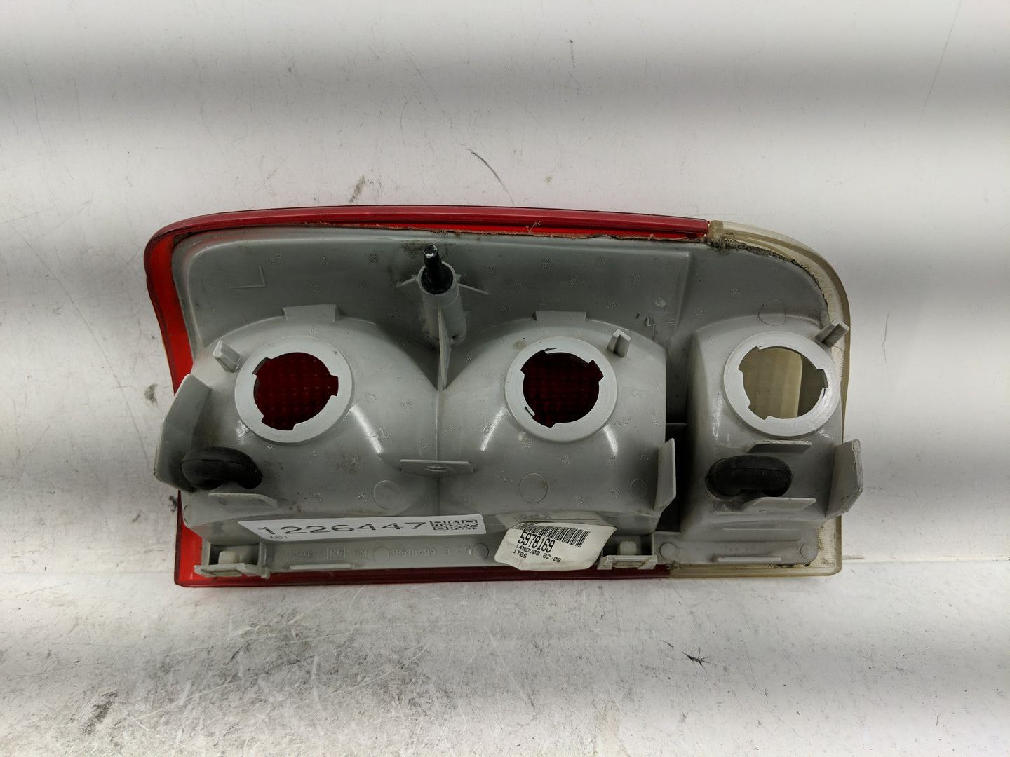 1995-2005 Chevrolet Blazer Tail Light Assembly Driver Left OEM Fits Fits 1995 1996 1997 1998 1999 2000 2001 2002 2003 2004 2