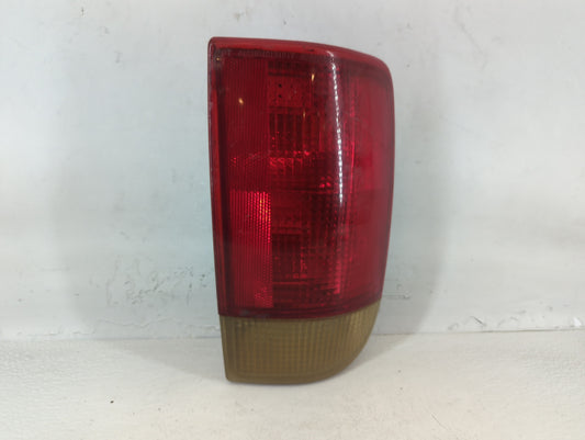 1995-2005 Chevrolet Blazer Tail Light Assembly Passenger Right OEM P/N:16518500A Fits OEM Used Auto Parts - Oemusedautoparts