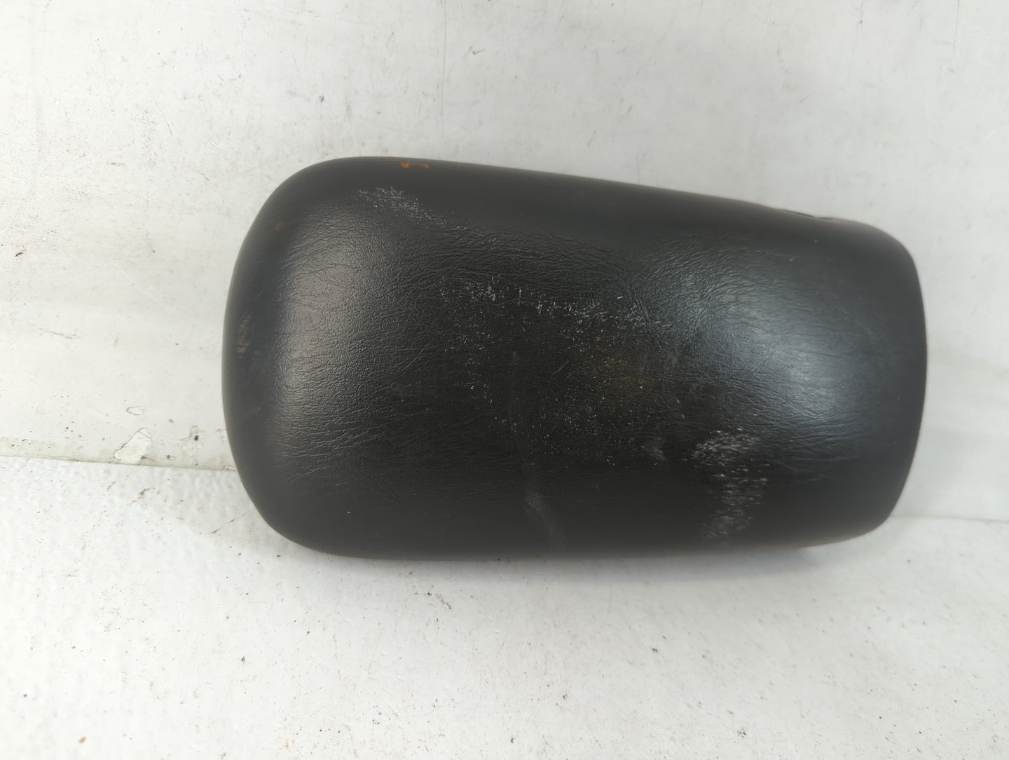 2003-2005 Chevrolet Blazer Center Console Armrest Cover Lid Fits Fits 2003 2004 2005 OEM Used Auto Parts - Oemusedautoparts1