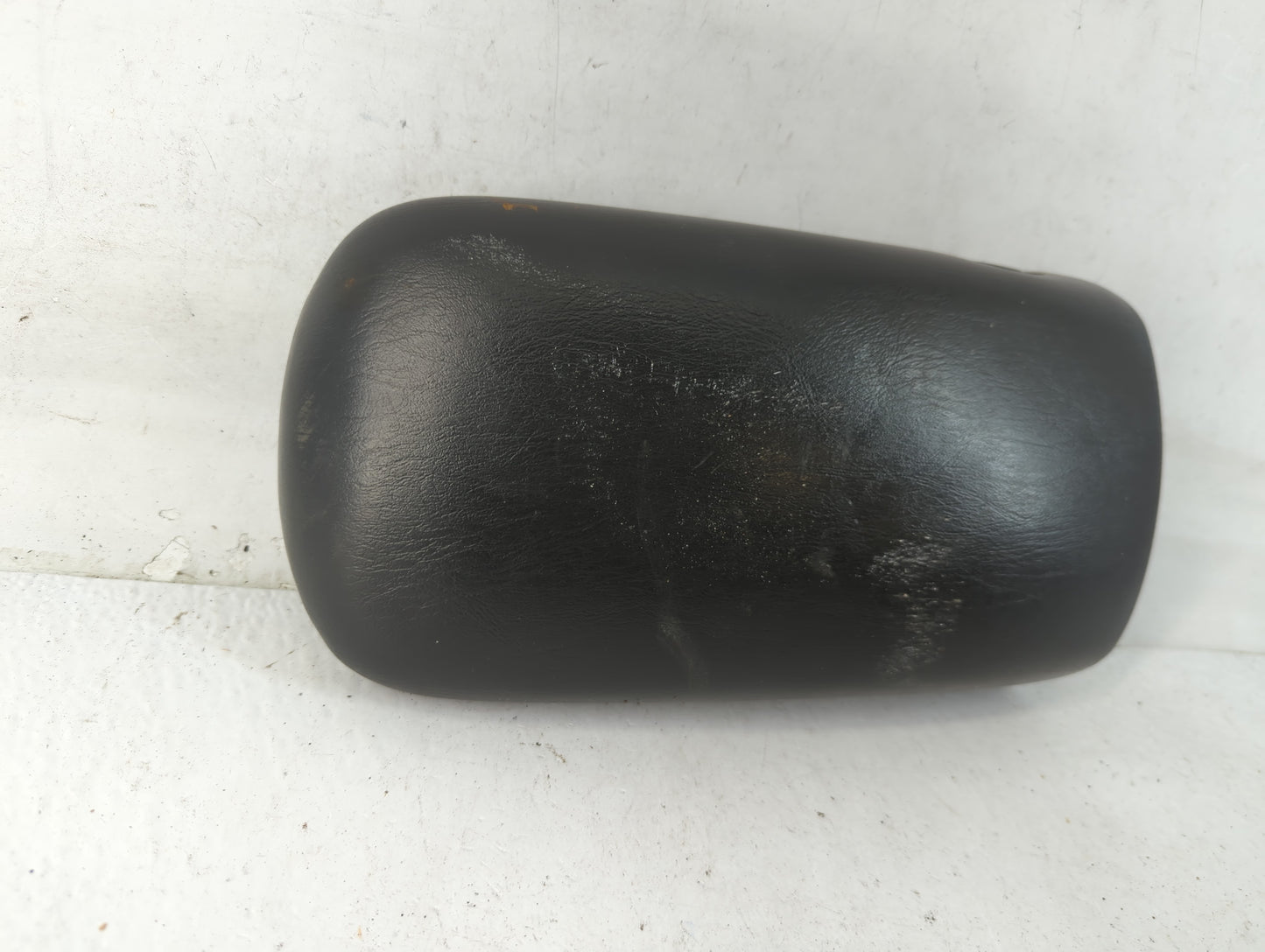 2003-2005 Chevrolet Blazer Center Console Armrest Cover Lid Fits Fits 2003 2004 2005 OEM Used Auto Parts - Oemusedautoparts1