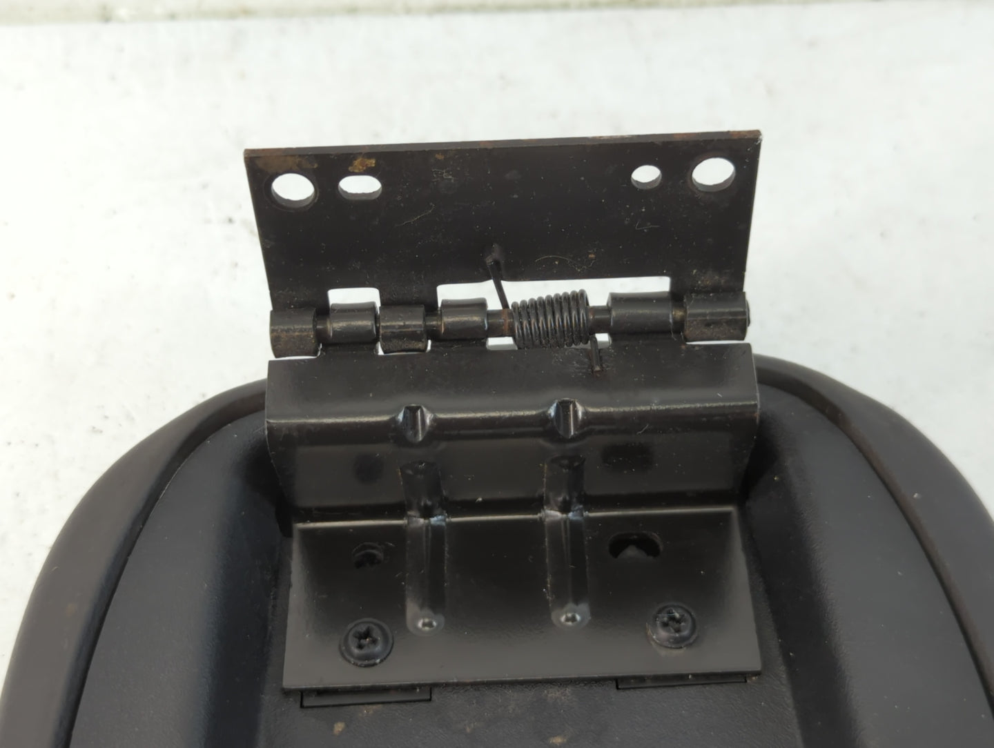 2003-2005 Chevrolet Blazer Center Console Armrest Cover Lid Fits Fits 2003 2004 2005 OEM Used Auto Parts - Oemusedautoparts1