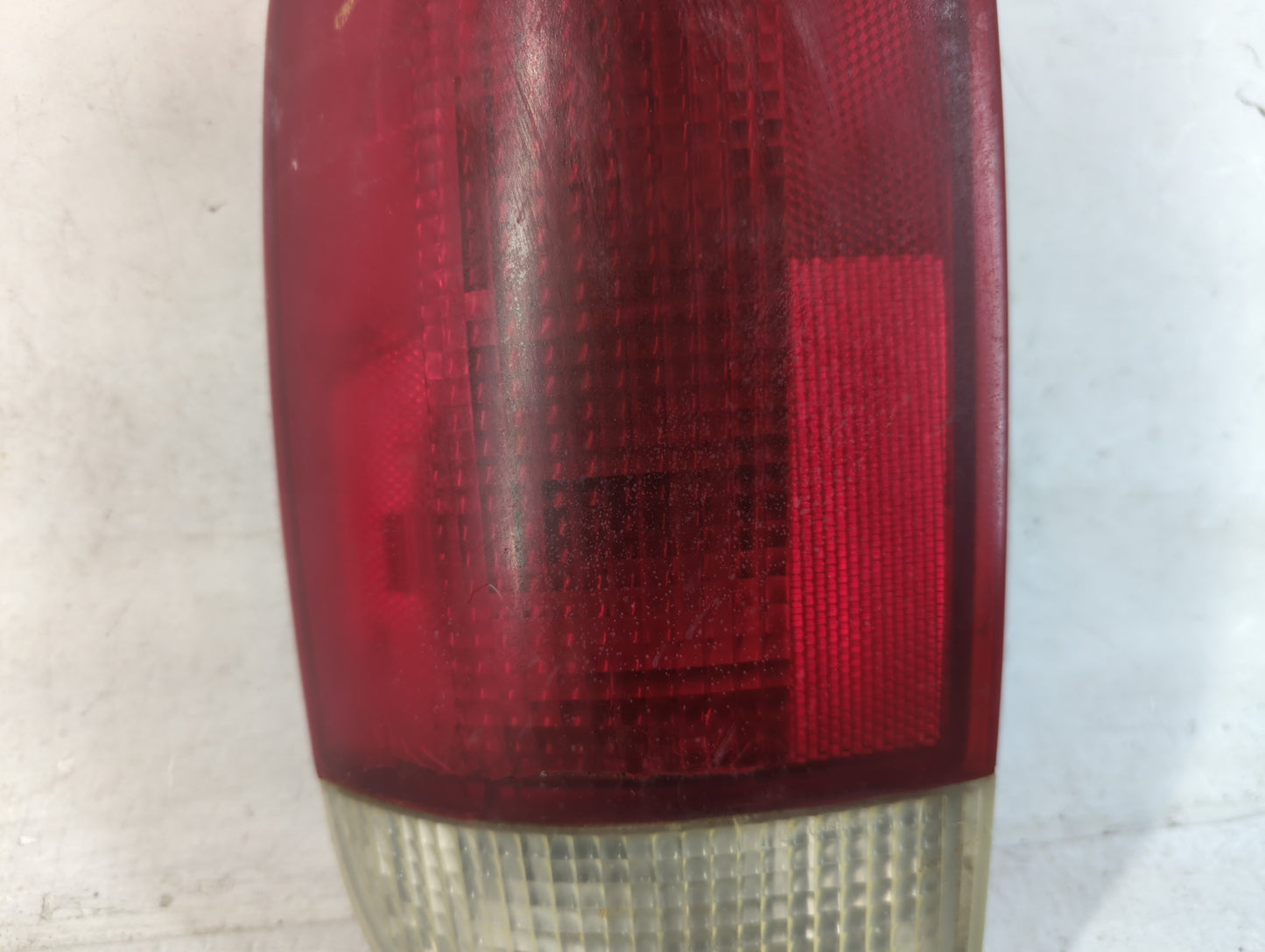 1995-2005 Chevrolet Blazer Tail Light Assembly Driver Left OEM P/N:16518499B Fits OEM Used Auto Parts - Oemusedautoparts1.co
