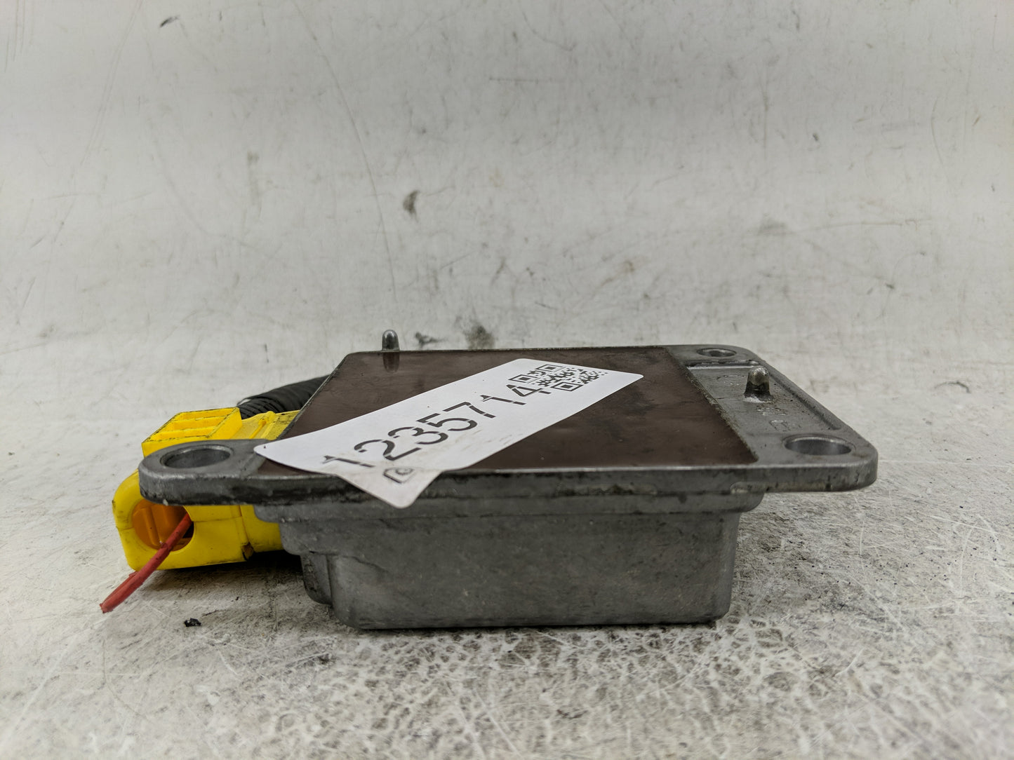 2005 Chevrolet Cavalier Fusebox Fuse Box Relay Module 22674098 - Oemusedautoparts1.com