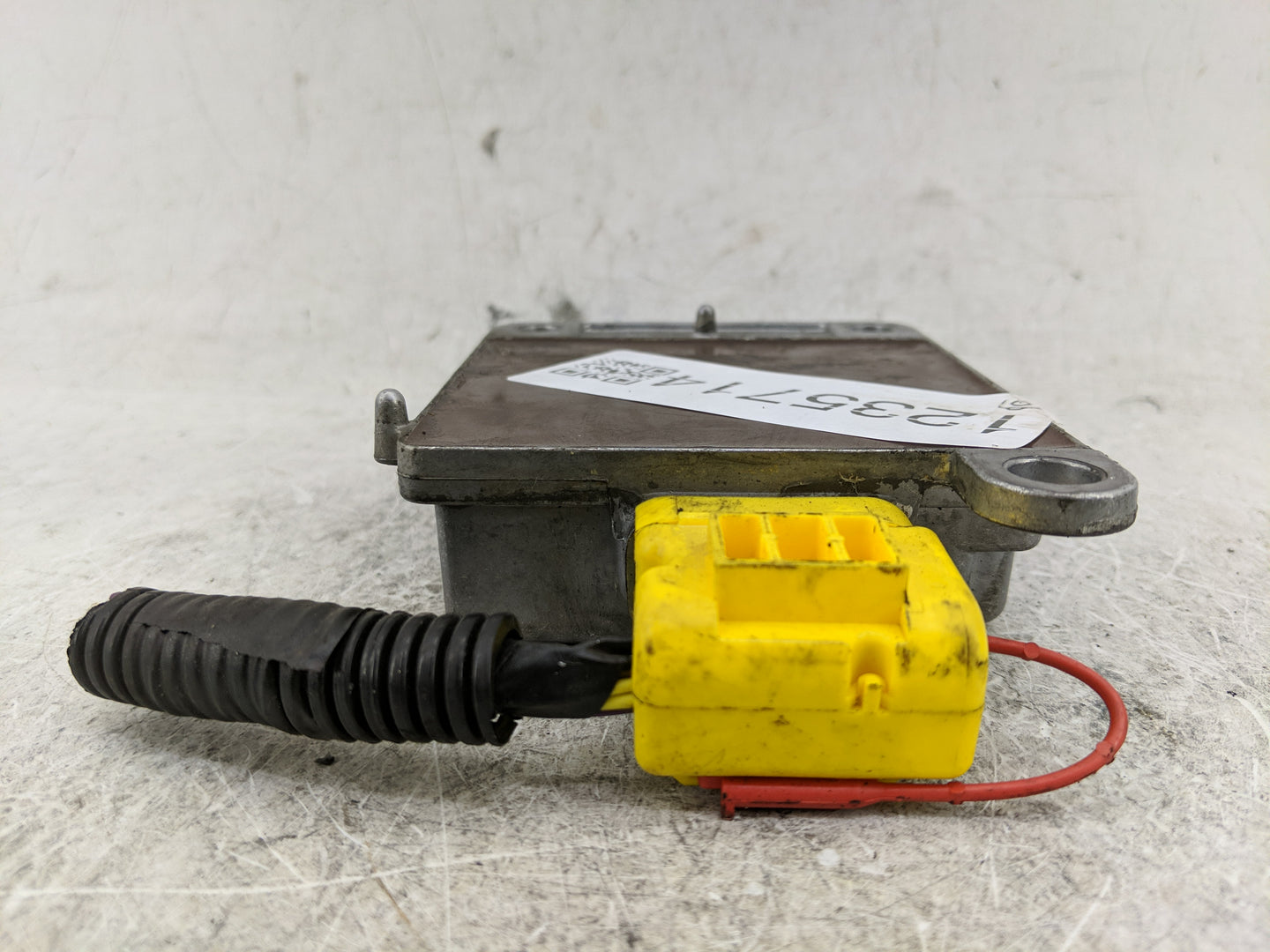 2005 Chevrolet Cavalier Fusebox Fuse Box Relay Module 22674098 - Oemusedautoparts1.com