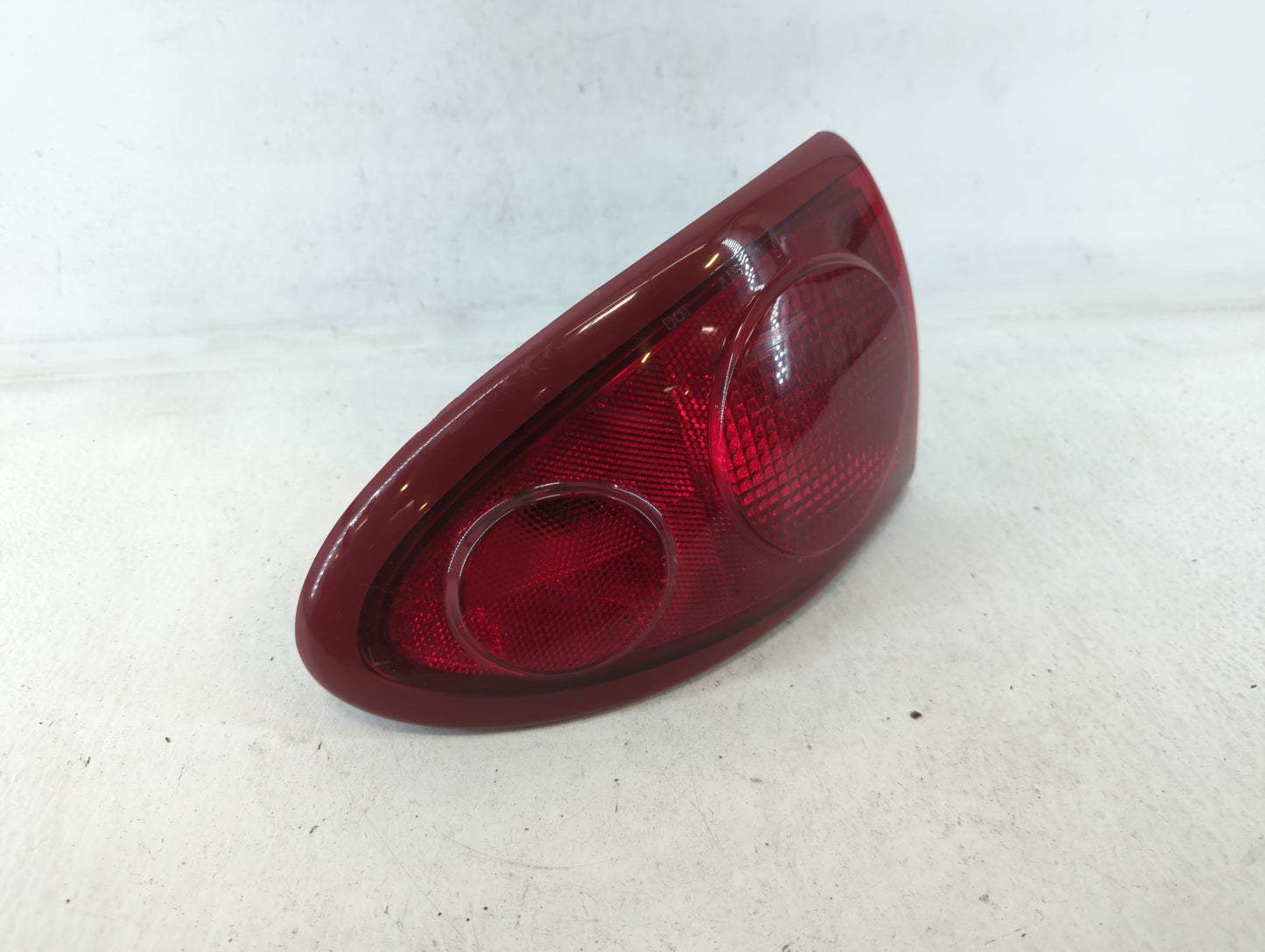 2003-2005 Chevrolet Cavalier Tail Light Assembly Driver Left OEM P/N:15142168 Fits Fits 2003 2004 2005 OEM Used Auto Parts -