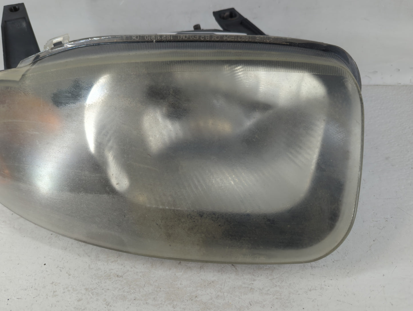 2003 Chevrolet Cavalier Passenger Right Oem Head Light Headlight Lamp - Oemusedautoparts1.com