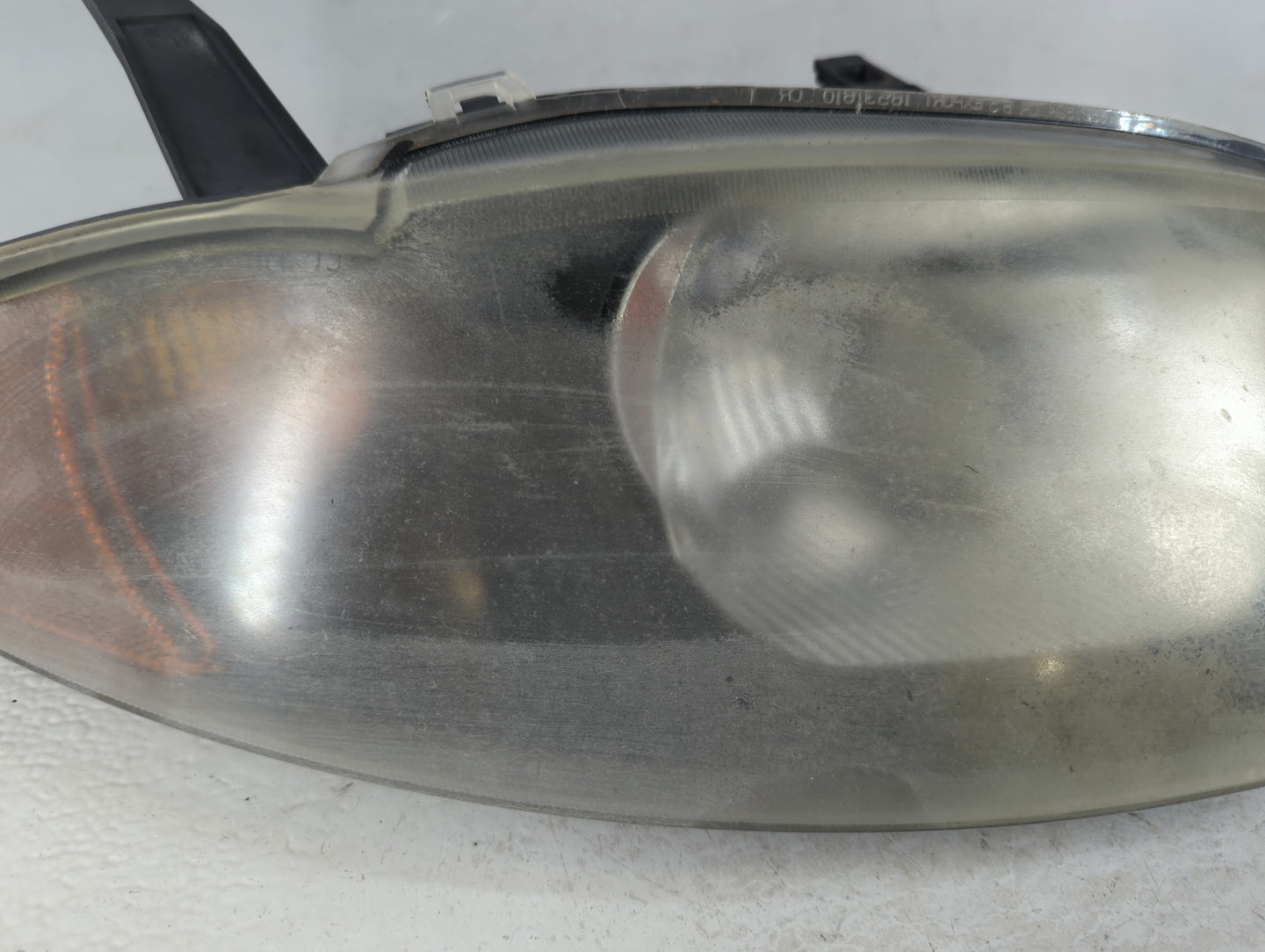 2003 Chevrolet Cavalier Passenger Right Oem Head Light Headlight Lamp - Oemusedautoparts1.com