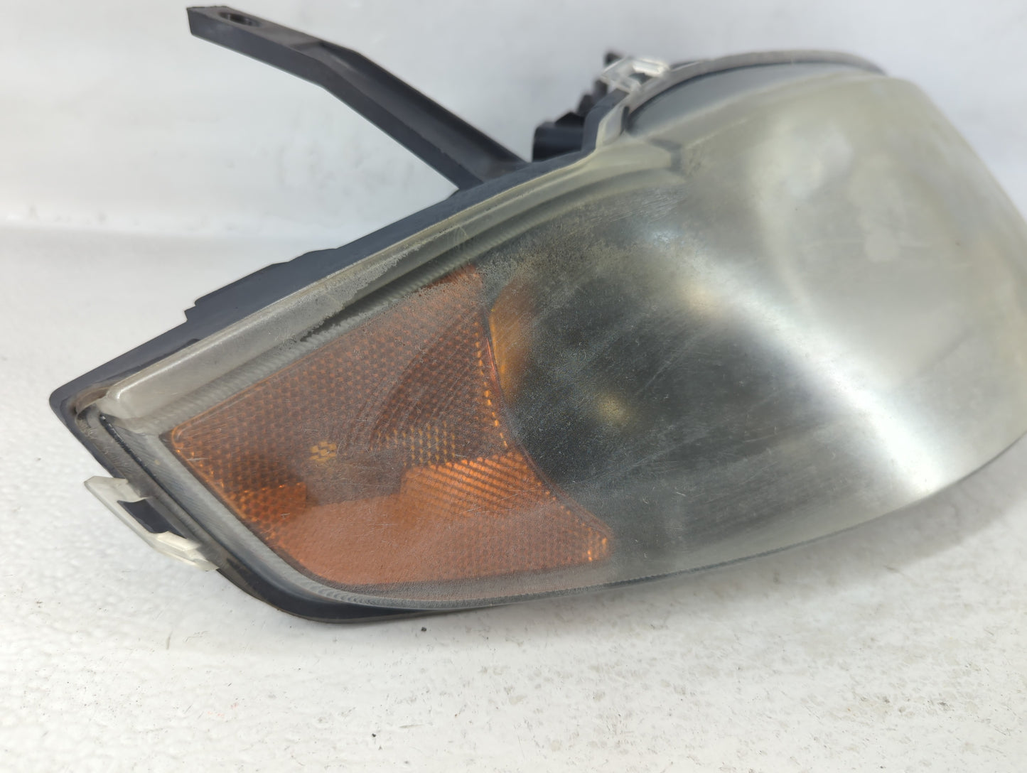 2003 Chevrolet Cavalier Passenger Right Oem Head Light Headlight Lamp - Oemusedautoparts1.com