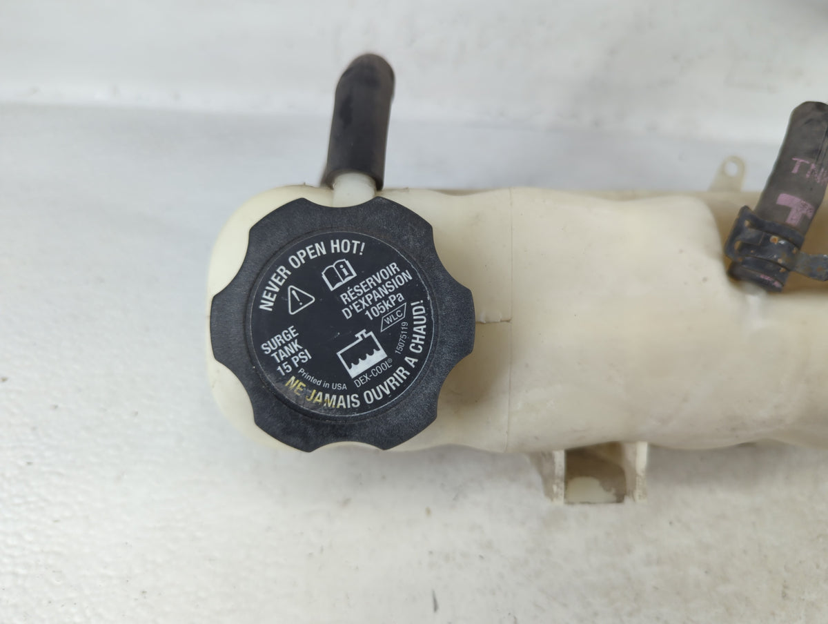 2002 Chevrolet Cavalier Radiator Coolant Overflow Expansion Tank Bottle 692675 - Oemusedautoparts1.com