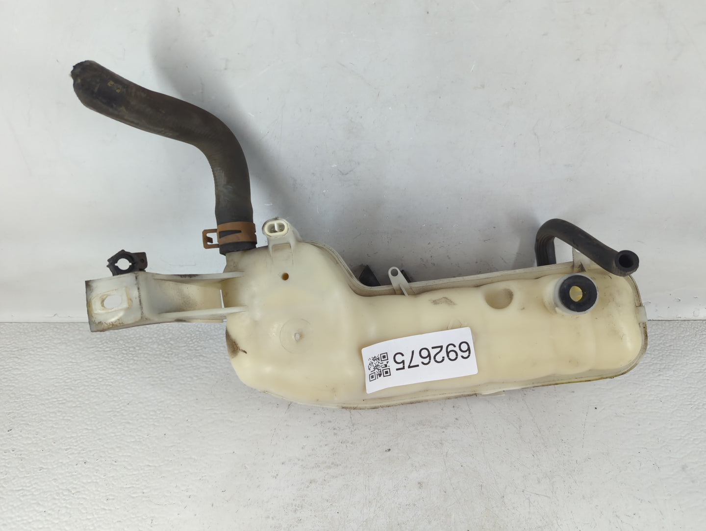 2002 Chevrolet Cavalier Radiator Coolant Overflow Expansion Tank Bottle 692675 - Oemusedautoparts1.com