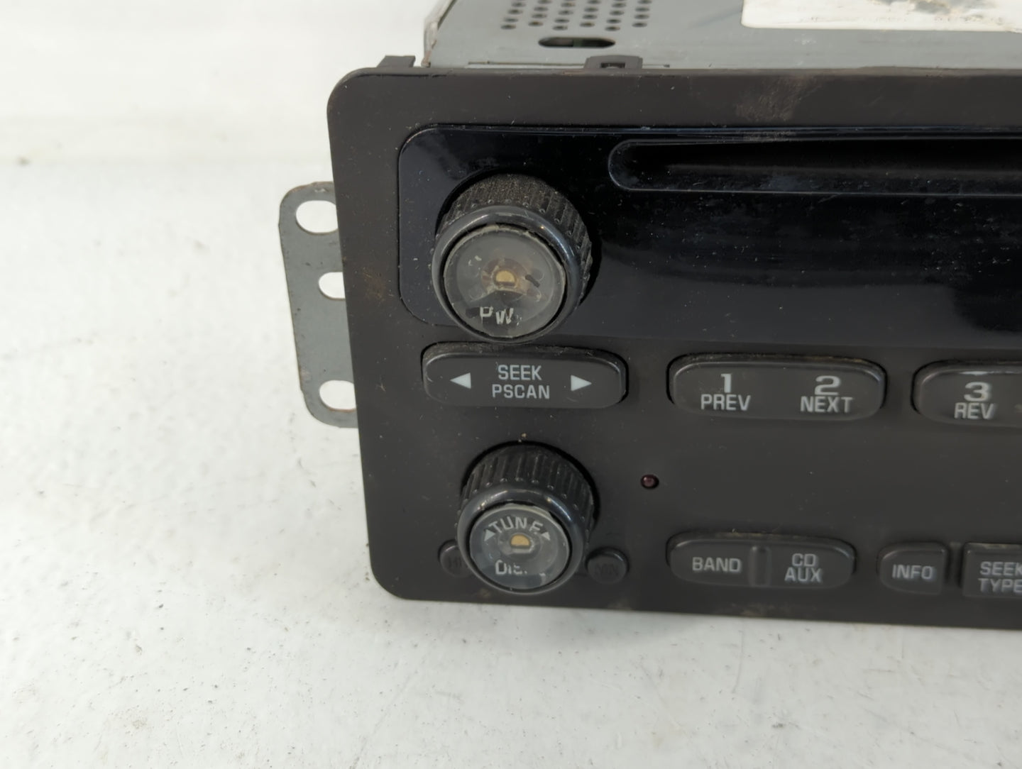 2003-2005 Chevrolet Cavalier Radio AM FM Cd Player Receiver Replacement P/N:10335223 Fits Fits 2002 2003 2004 2005 OEM Used 