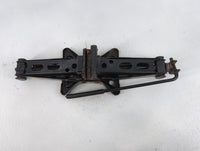2005 Chevrolet Cavalier Spare Scissor Car Jack 886744 - Oemusedautoparts1.com