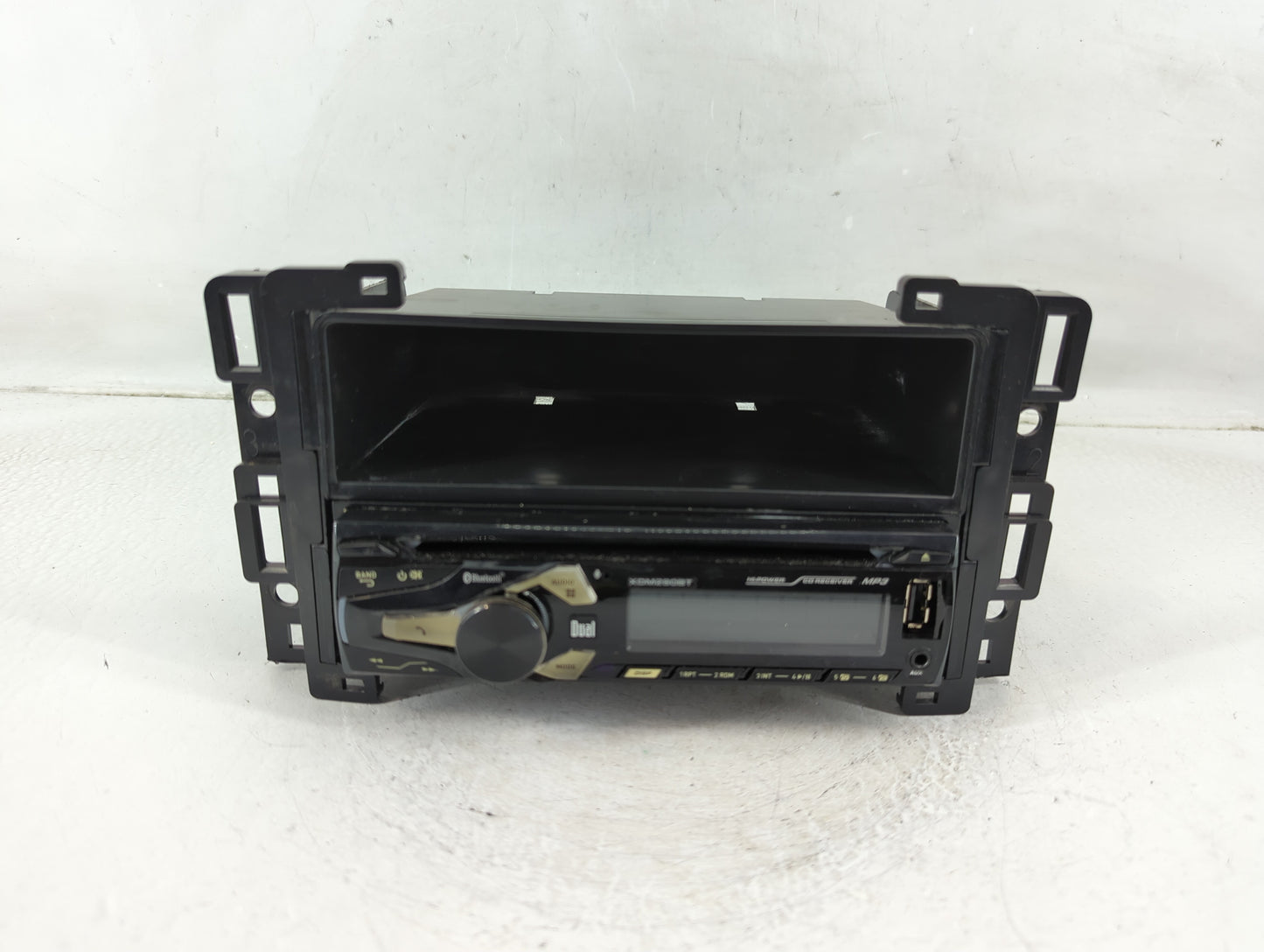 2005-2006 Chevrolet Cobalt Radio AM FM Cd Player Receiver Replacement Fits Fits 2005 2006 OEM Used Auto Parts - Oemusedautop