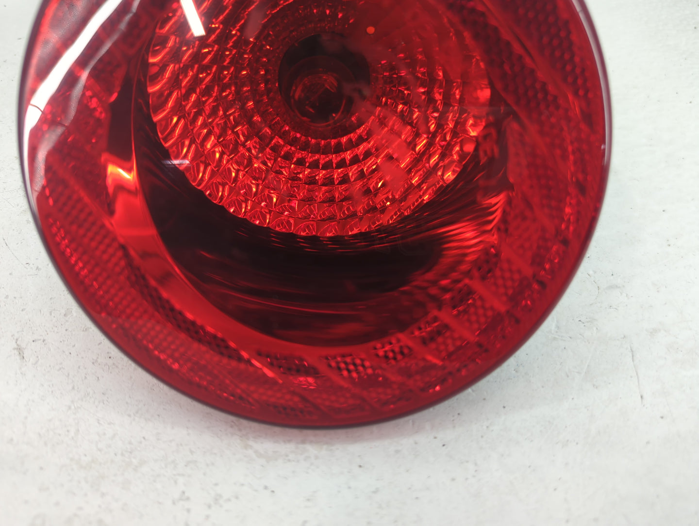 2005-2010 Chevrolet Cobalt Tail Light Assembly Driver Left OEM P/N:16532531 A Fits Fits 2005 2006 2007 2008 2009 2010 OEM Us