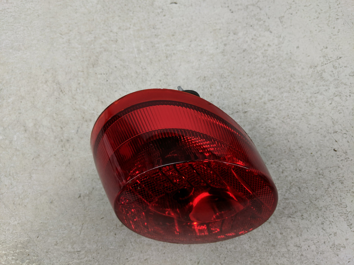 2005-2010 Chevrolet Cobalt Tail Light Assembly Passenger Right OEM P/N:16532532 A Fits Fits 2005 2006 2007 2008 2009 2010 OE