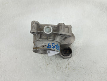 2005-2006 Chevrolet Cobalt Throttle Body P/N:12568796 Fits Fits 2002 2003 2004 2005 2006 2007 OEM Used Auto Parts