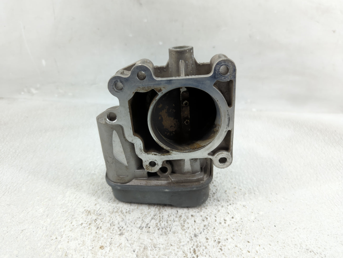 2005-2006 Chevrolet Cobalt Throttle Body P/N:12568796 Fits Fits 2002 2003 2004 2005 2006 2007 OEM Used Auto Parts - Oemuseda