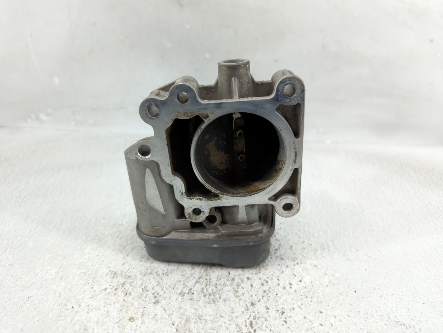 2005-2006 Chevrolet Cobalt Throttle Body P/N:12568796 Fits Fits 2002 2003 2004 2005 2006 2007 OEM Used Auto Parts - Oemuseda