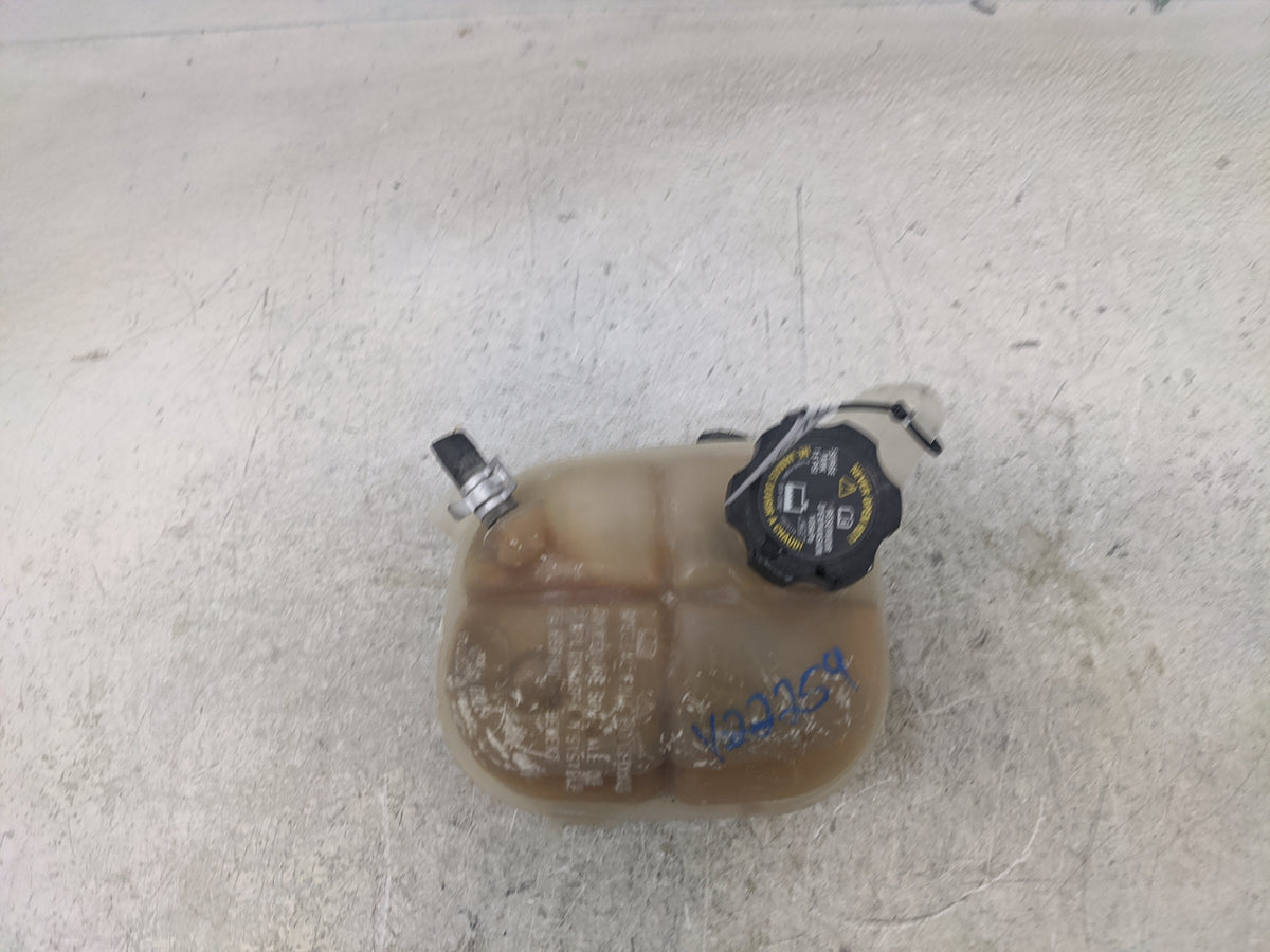 2005 Chevrolet Cobalt Radiator Coolant Overflow Expansion Tank Bottle 1367039 - Oemusedautoparts1.com