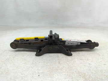 2005 Chevrolet Cobalt Spare Scissor Car Jack - Oemusedautoparts1.com