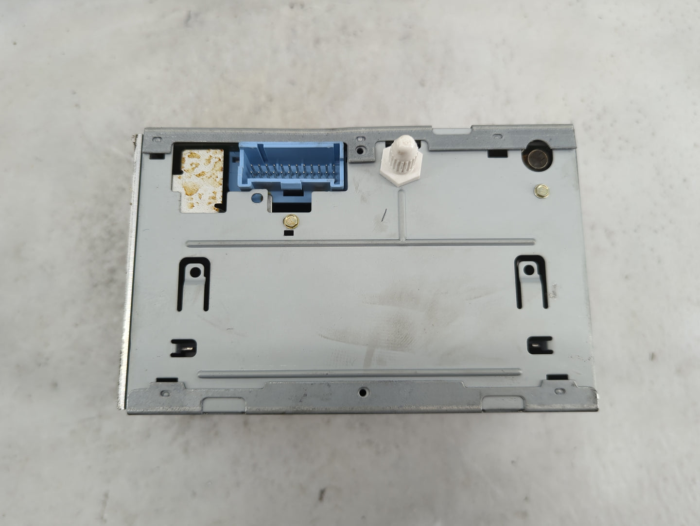 2005-2006 Chevrolet Cobalt Radio AM FM Cd Player Receiver Replacement P/N:15278465 Fits Fits 2005 2006 OEM Used Auto Parts -