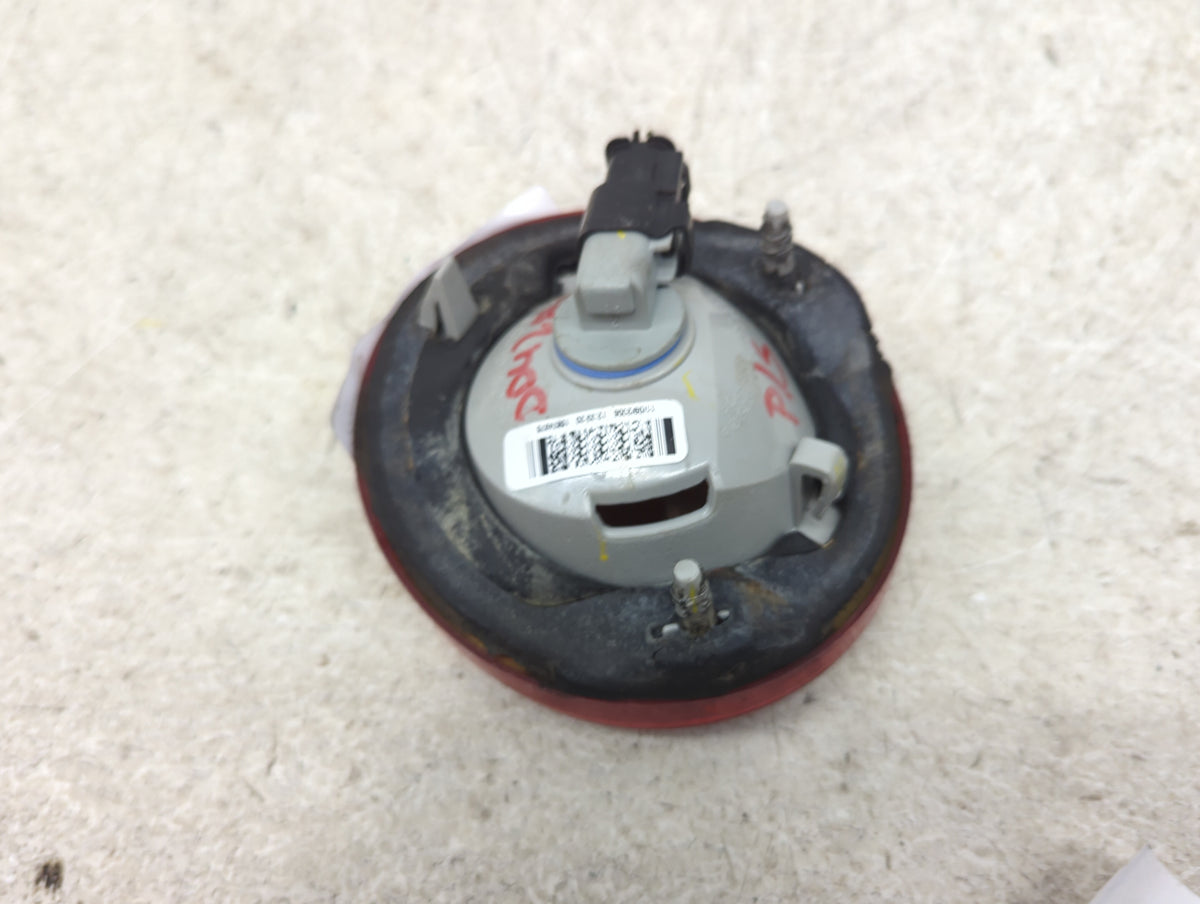 2005-2010 Chevrolet Cobalt Tail Light Assembly Passenger Right OEM P/N:15874975 Fits Fits 2005 2006 2007 2008 2009 2010 OEM 