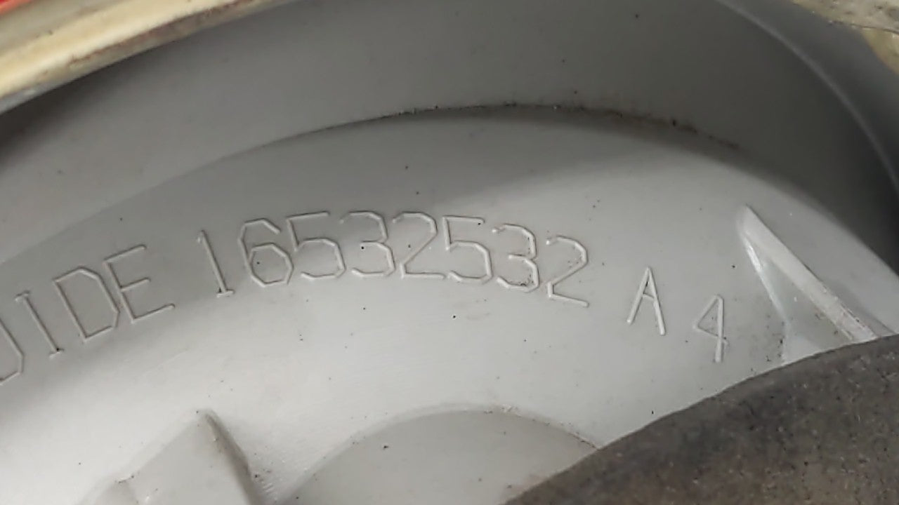 2005-2010 Chevrolet Cobalt Tail Light Assembly Passenger Right OEM P/N:16532532 A 15271525 Fits Fits 2005 2006 2007 2008 200