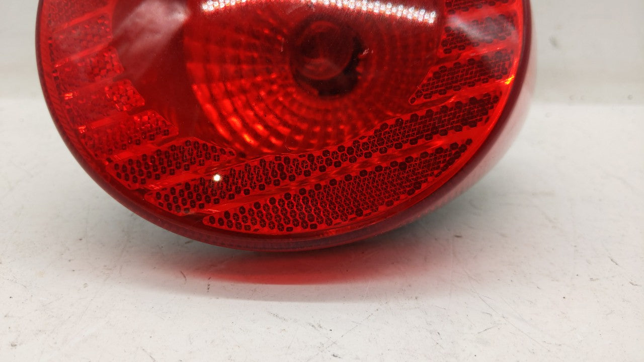 2005-2010 Chevrolet Cobalt Tail Light Assembly Passenger Right OEM P/N:16532532 A 15271525 Fits Fits 2005 2006 2007 2008 200