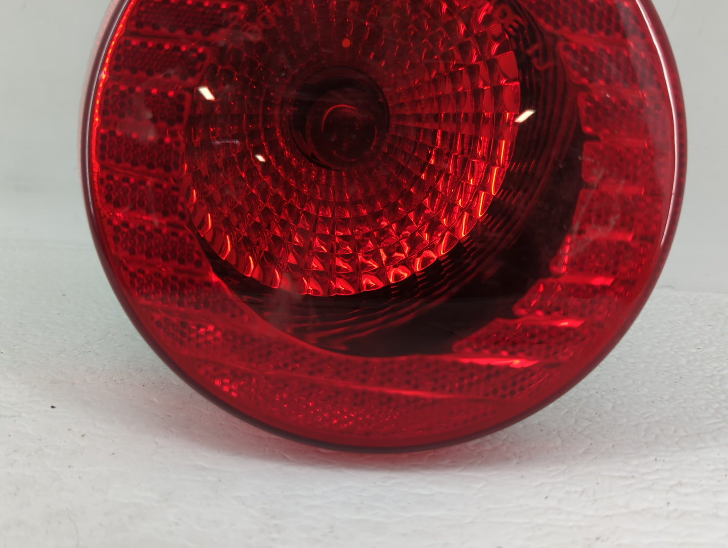 2005-2010 Chevrolet Cobalt Tail Light Assembly Driver Left OEM P/N:15797855 16532531 Fits Fits 2005 2006 2007 2008 2009 2010