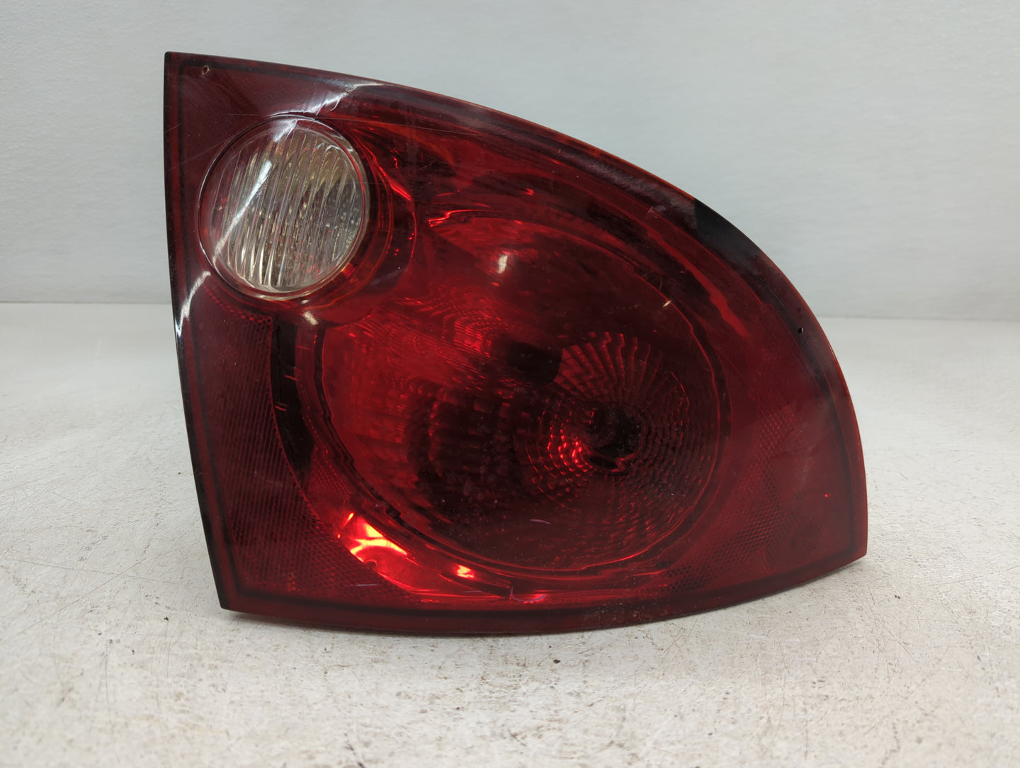2005-2010 Chevrolet Cobalt Tail Light Assembly Driver Left OEM P/N:15219384 Fits Fits 2005 2006 2007 2008 2009 2010 OEM Used