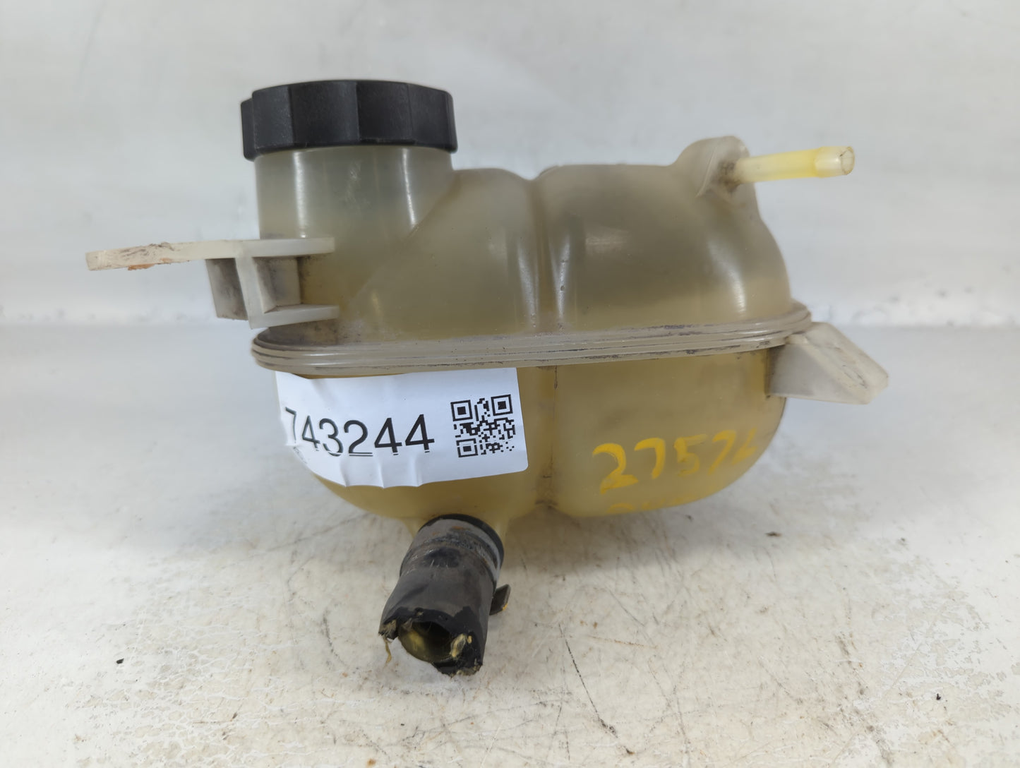2005 Chevrolet Cobalt Radiator Coolant Overflow Expansion Tank Bottle 743244 - Oemusedautoparts1.com