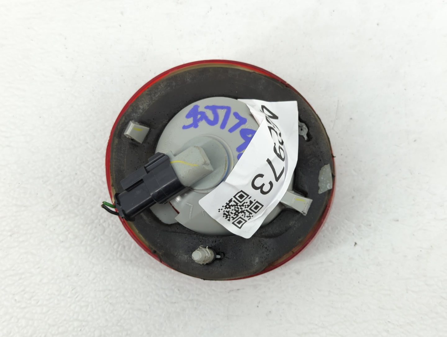 2005 Chevrolet Cobalt Tail Light Assembly Driver Left OEM P/N:15532541 16532531, 20861473 Fits Fits 2006 2007 2008 2009 2010