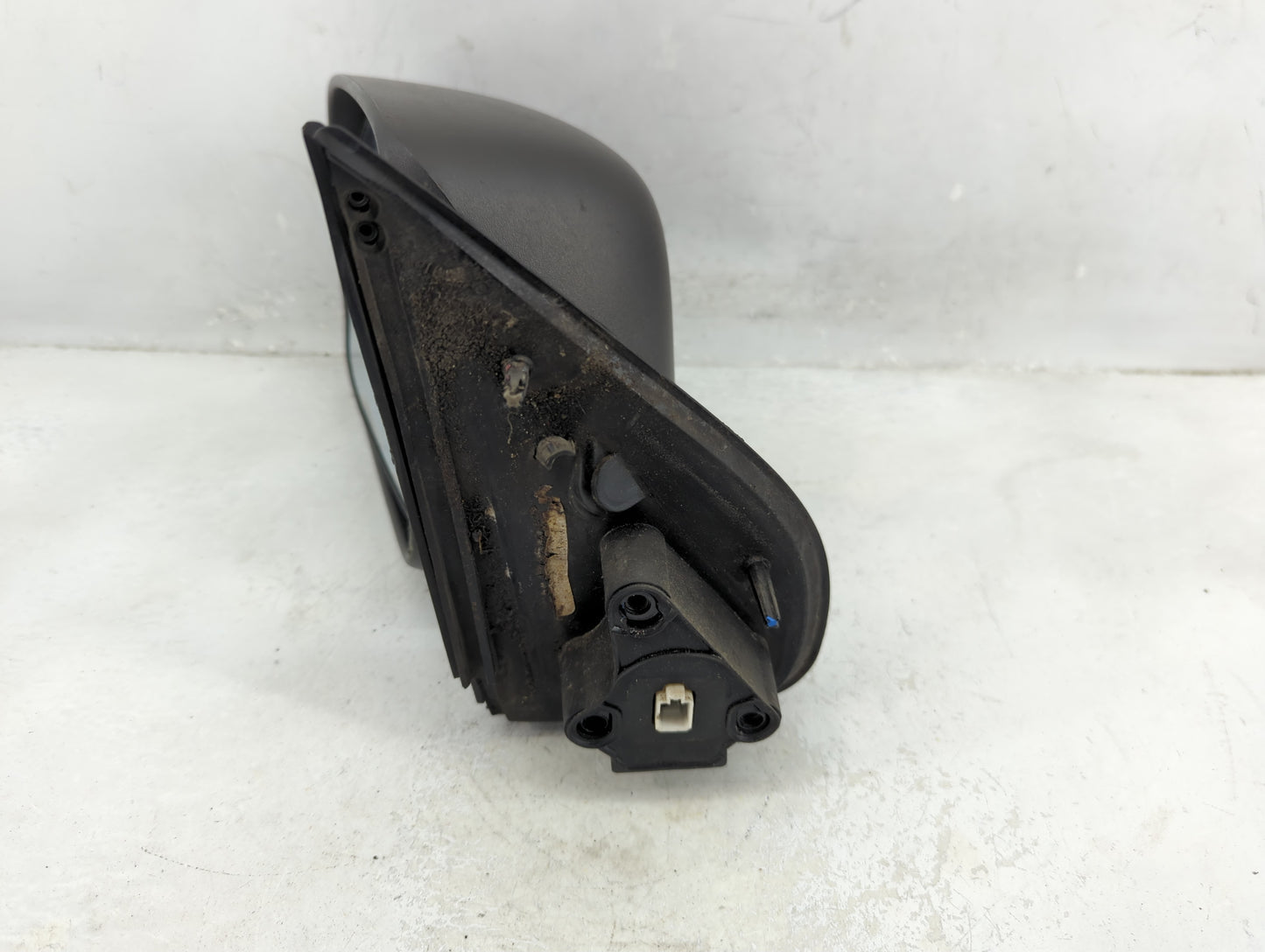 2004-2012 Chevrolet Colorado Driver Side View Mirror - Left Door Mirror OEM Used - Oemusedautoparts1.com