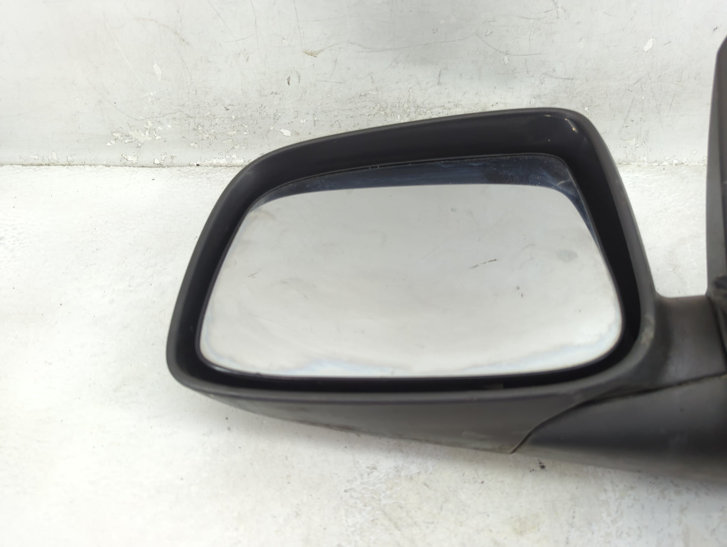 2004-2012 Chevrolet Colorado Driver Side View Mirror - Left Door Mirror OEM Used - Oemusedautoparts1.com