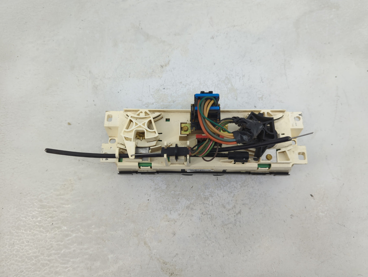 2004-2012 Chevrolet Colorado Climate Control Module Temperature AC/Heater Replacement P/N:15221922 Fits OEM Used Auto Parts 