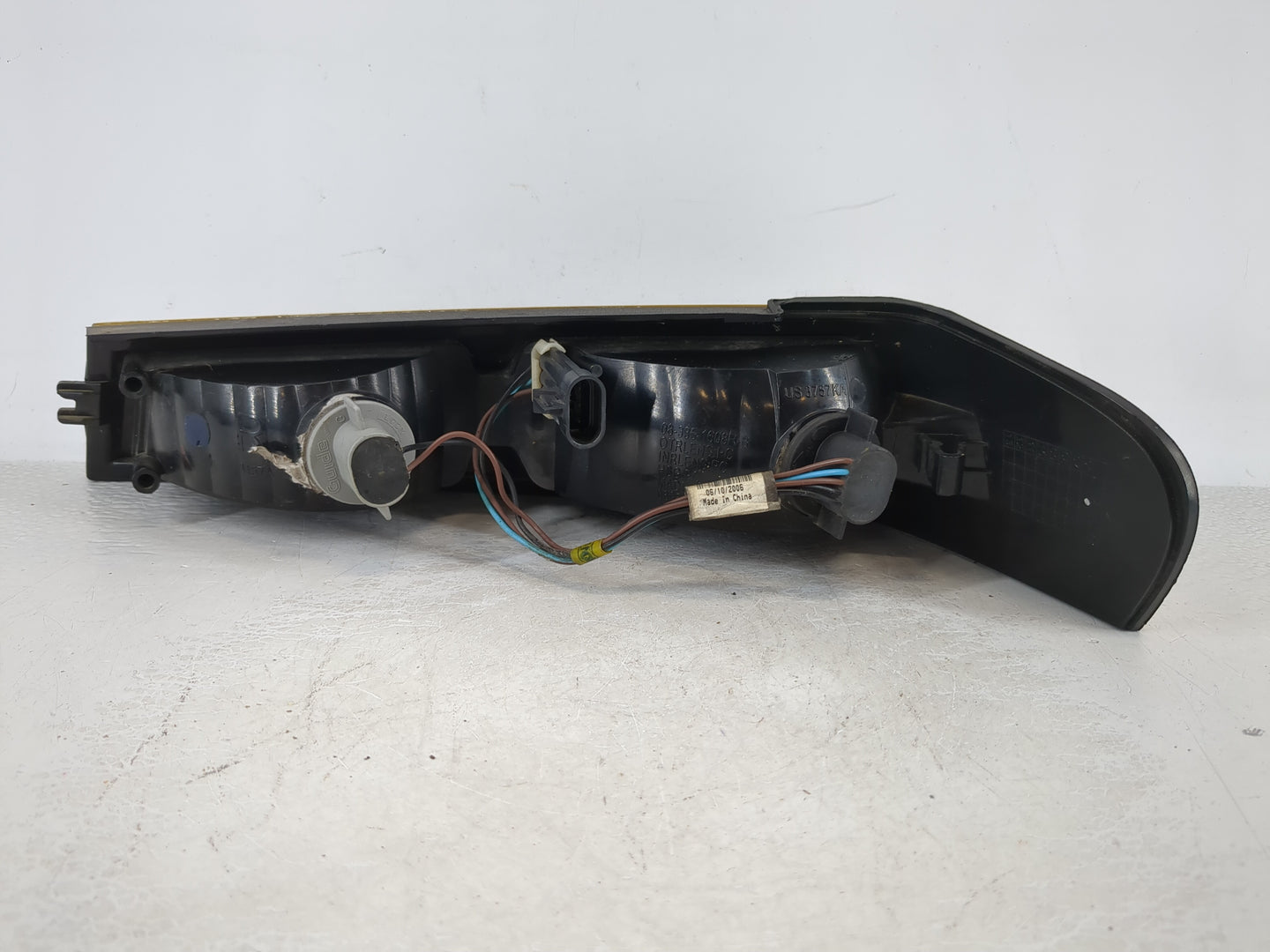 2005 Chevrolet Colorado Passenger Right Oem Head Light Headlight Lamp - Oemusedautoparts1.com