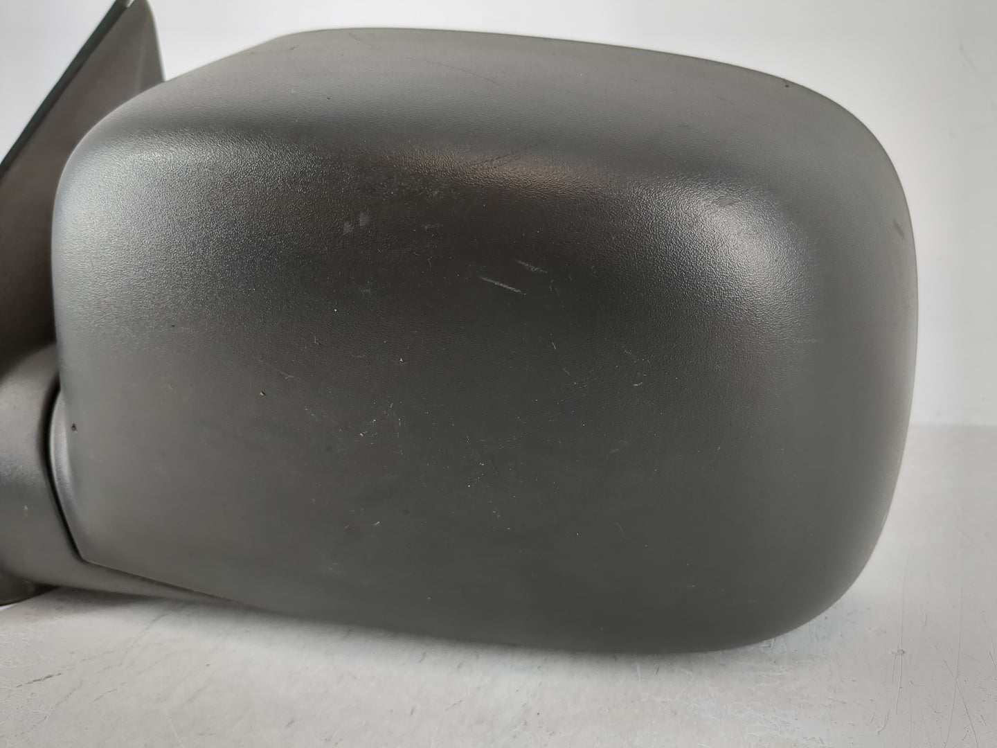 2004-2012 Chevrolet Colorado Driver Side View Mirror - Left Door Mirror OEM Used - Oemusedautoparts1.com