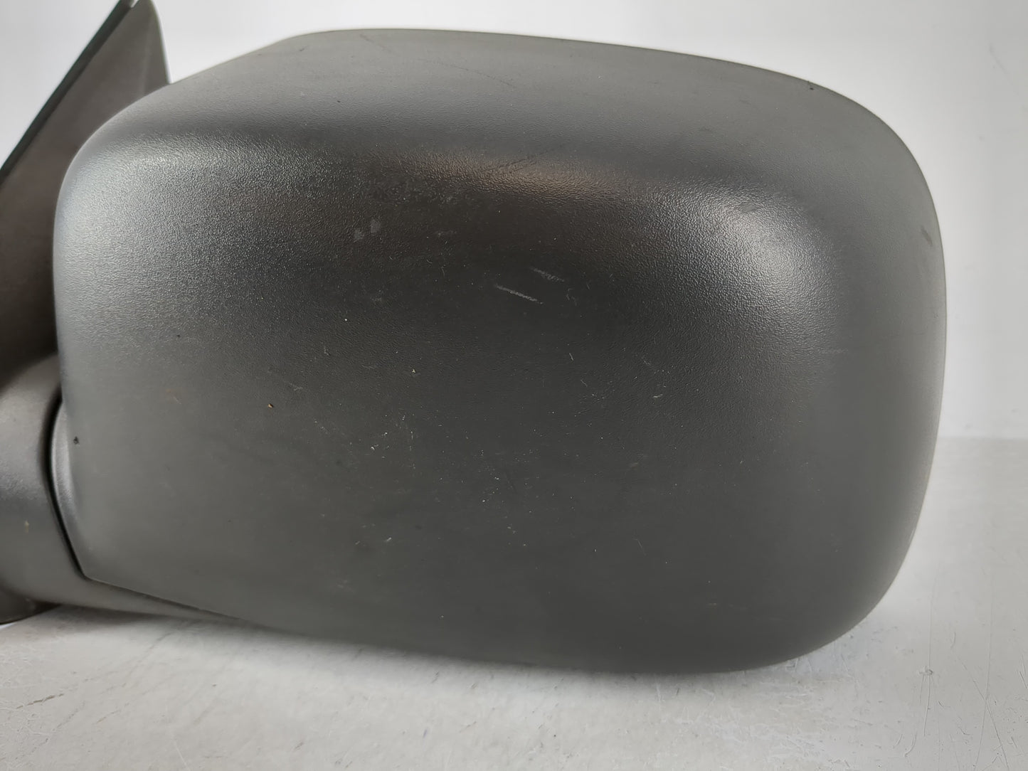 2004-2012 Chevrolet Colorado Driver Side View Mirror - Left Door Mirror OEM Used - Oemusedautoparts1.com