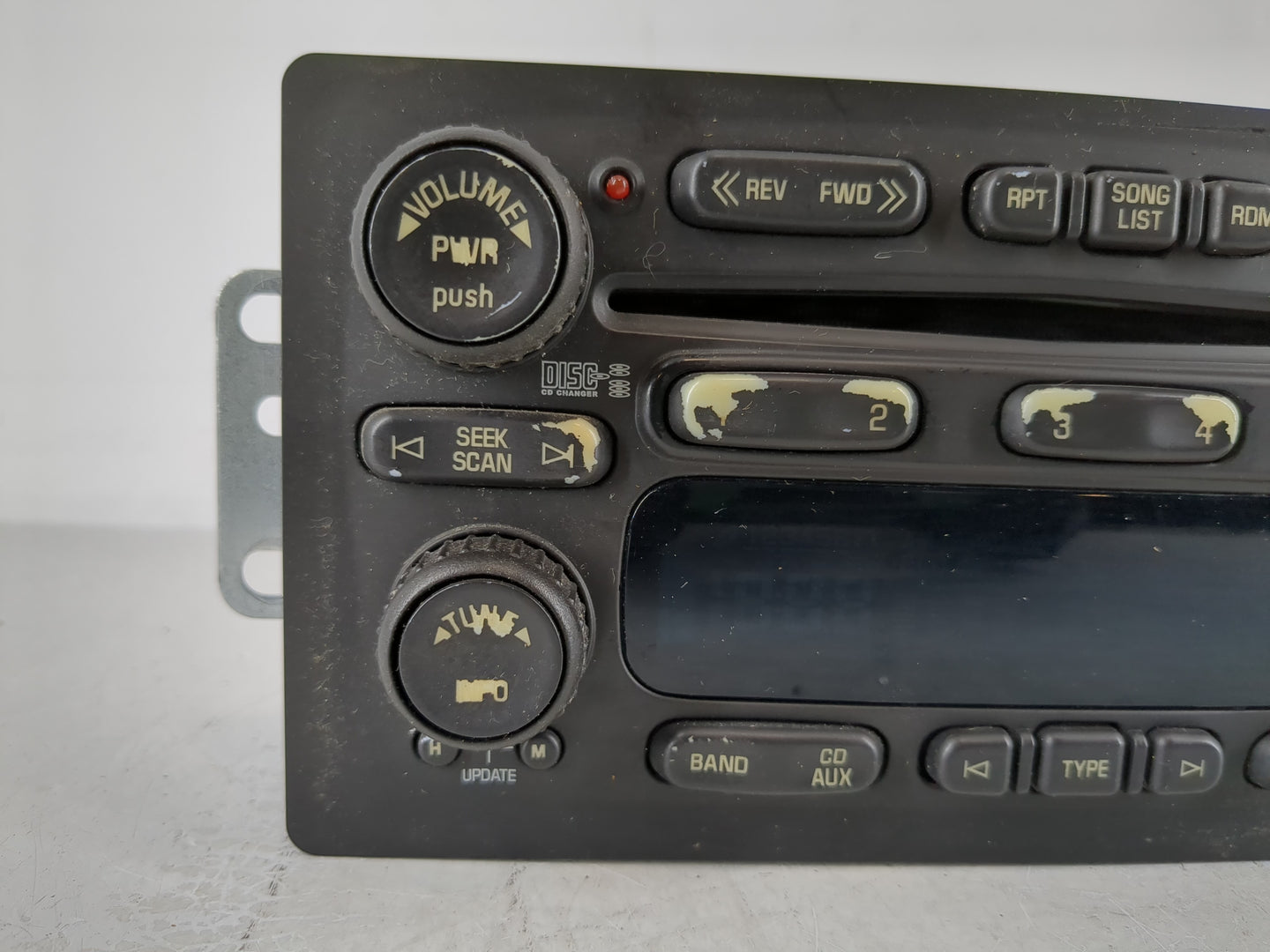 2005 Chevrolet Colorado Radio AM FM Cd Player Receiver Replacement P/N:10359577 Fits OEM Used Auto Parts - Oemusedautoparts1